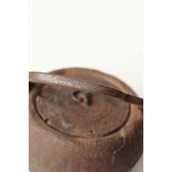 宮崎寒雉風 銀象嵌堤手 破形鎹留手取釜 鉄瓶　M442 