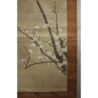 圓崖筆 梅に鶯 絹本掛軸　Z577 