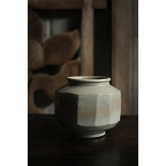 朝鮮李朝 白磁面取壺　P522 