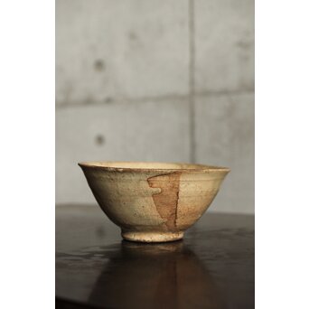 朝鮮李朝 笹葉火間 堅手茶碗　P527