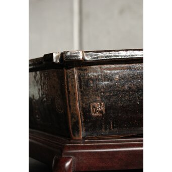 出雲焼 楽山窯 九代長岡空味 十代長岡空處 合作 六角飴釉鉢　P530 