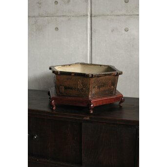 出雲焼 楽山窯 九代長岡空味 十代長岡空處 合作 六角飴釉鉢　P530 