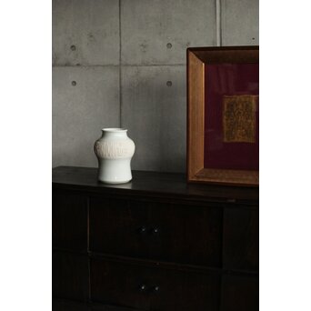 三代 真葛香山 富貴長春 白磁壺　P531 