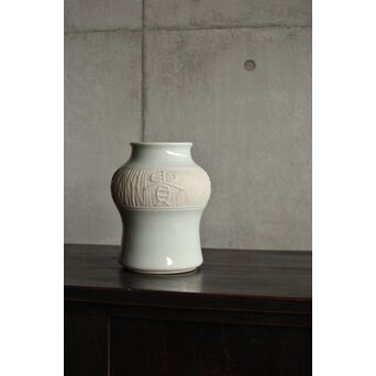 三代 真葛香山 富貴長春 白磁壺　P531