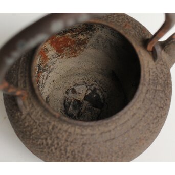 金喜堂 浄味作 白肌鉄瓶 共箱　M452 