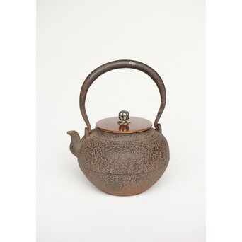 金喜堂 浄味作 白肌鉄瓶 共箱　M452