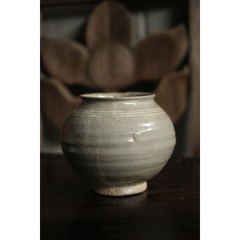 李朝初期 粉青沙器 輪線象嵌 塩筍壺　P536 