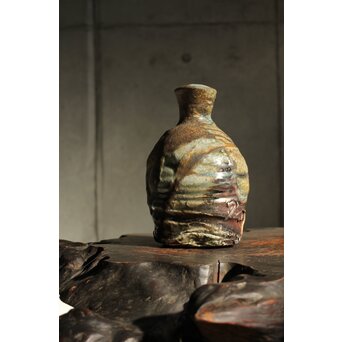 熊野九郎右衛門 熊志乃 汲古 徳利 共箱 おまけのぐい呑み付き　P540 