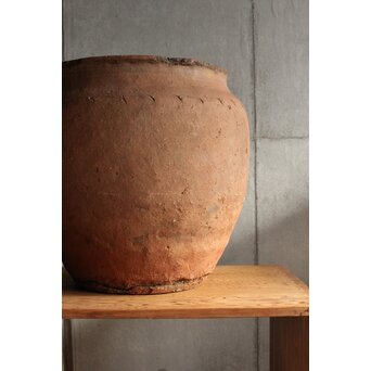 琉球 宮古島土器か 櫛目波状紋壺　P545 