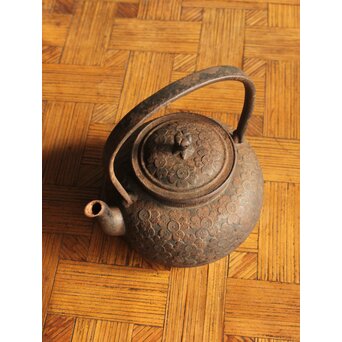 南部名工 有坂 桜文鉄瓶　M455 