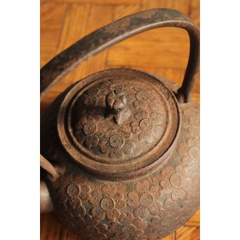 南部名工 有坂 桜文鉄瓶　M455 