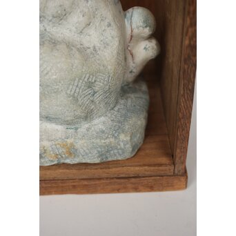 飛田朝二郎【霊狗】翡翠石彫か　U377 