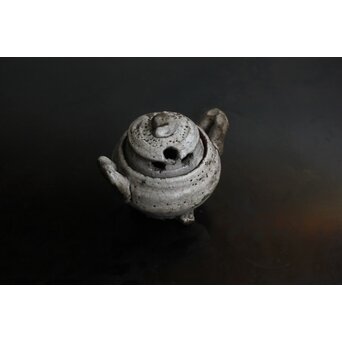 灰釉 手捻香炉　P554 