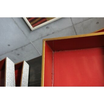 卵殻張重箱　Q385 