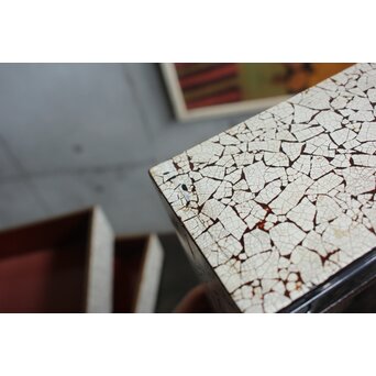 卵殻張重箱　Q385 