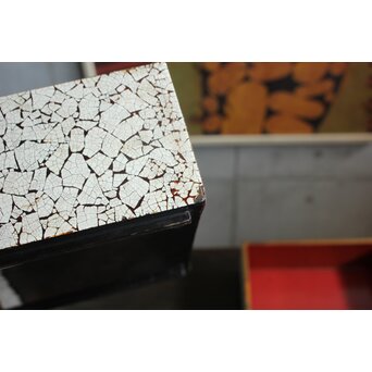 卵殻張重箱　Q385 