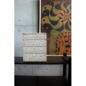 卵殻張重箱　Q385