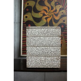 卵殻張重箱　Q385 