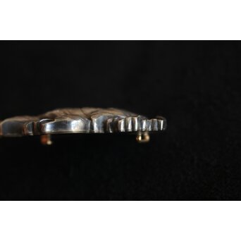 春芳作 銀 花彫金 ブローチ/帯留　M459 