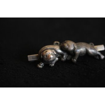 子犬 目貫 タイピン　M461 