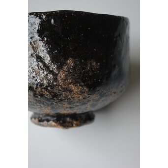 加納白鴎「古霊」手捻黒茶碗 共箱　P564 