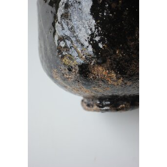 加納白鴎「古霊」手捻黒茶碗 共箱　P564 