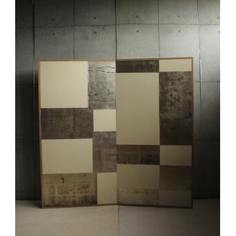 素地と銀の市松 二曲屏風　Z679