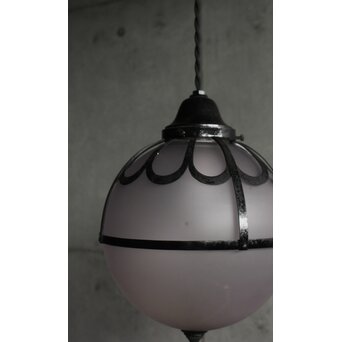 紫色ガラス 菊金具球体電笠　A0515 