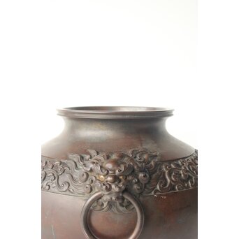 東京銅器名工 高橋凌雲 獅子牡丹紋 鋳造花瓶　M468 