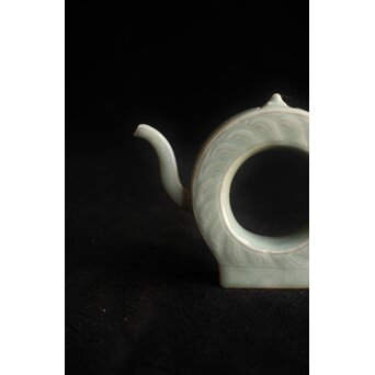 匋雅堂 陶雅堂 小森忍 青磁水滴　P586 