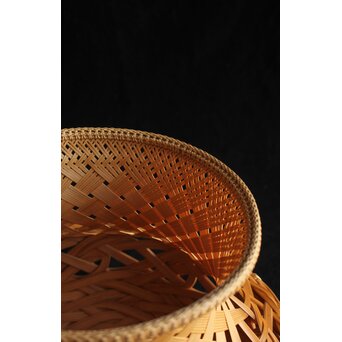 飯塚小玕斎 束編鮑結白錆花籃 銘「濤聲」　U388 