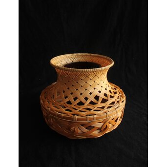 飯塚小玕斎 束編鮑結白錆花籃 銘「濤聲」　U388 