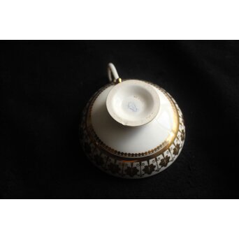 セーブル陶磁器 1815年～ ナポレオン～ルイ18世時代 金彩ティーカップ　P602 