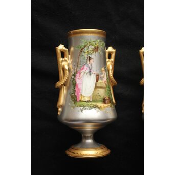 セーブルスタイル 花瓶一対 人物天使　P612 