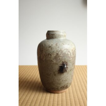沼田一雅 陶彫 花瓶に虫　P631