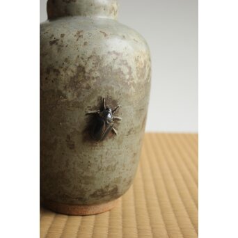 沼田一雅 陶彫 花瓶に虫　P631 