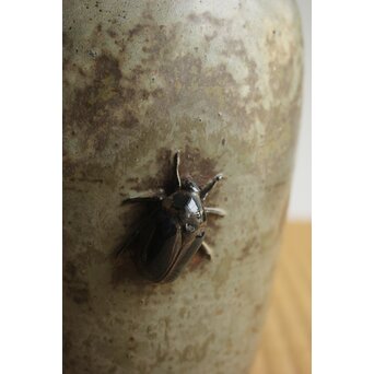 沼田一雅 陶彫 花瓶に虫　P631 