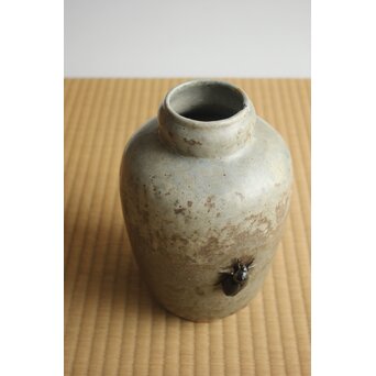 沼田一雅 陶彫 花瓶に虫　P631 