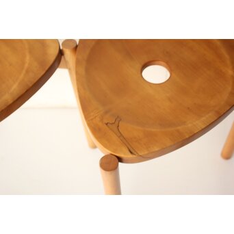 秋田木工 三角 スタッキングスツール 4脚1組　X633 