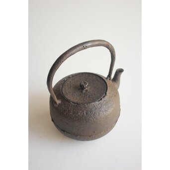 南部 盛岡 小泉仁左衛門 造 鉄瓶 共箱 / 仁左エ門釜 釜師　M484 