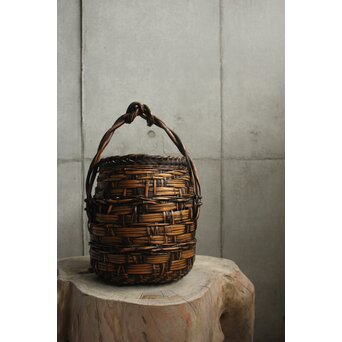 二代 飯塚鳳斎 白錆 古代雁尾形花籠　U419