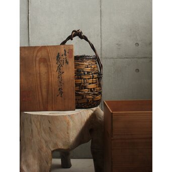 二代 飯塚鳳斎 白錆 古代雁尾形花籠　U419 