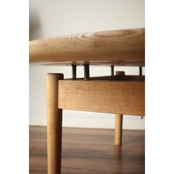 建築家邸宅使用 楢のテーブル　T484 