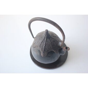 茄子形 南部 小鉄瓶　M492 
