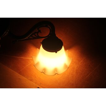 古手 ひらひらシェードのブラケット照明　A0576 