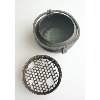 張鳴岐製 銅製手炉　M496 